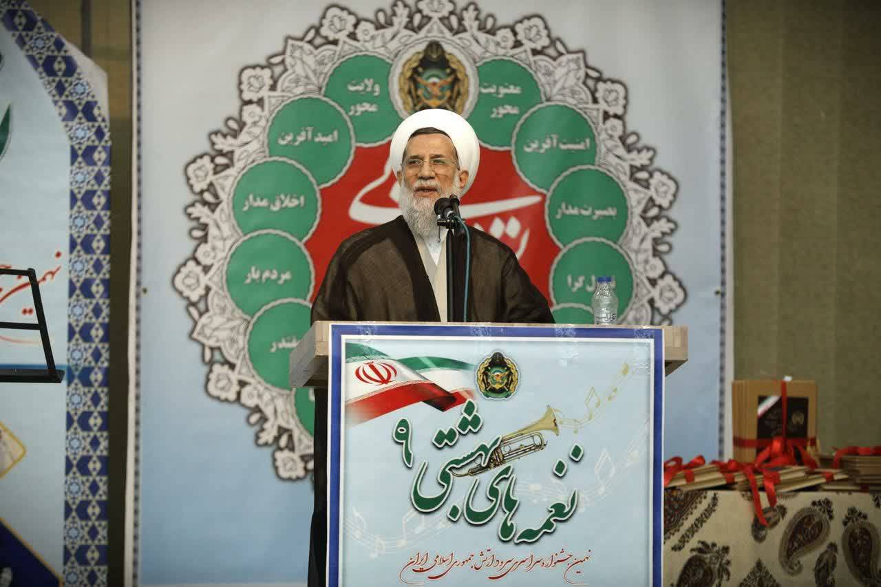 هنر فاخر و موسیقی حماسی عامل ارتقاء توان رزمی در ارتش است