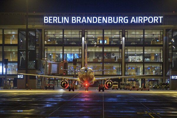 لغو 680 پرواز به دلیل اعتصاب گسترده کارکنان فرودگاه‎ها در آلمان