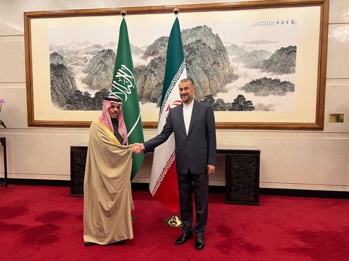 وزرای خارجه ایران و ‌عربستان با یکدیگر دیدار کردند + فیلم