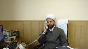 تماس تلفنی مدیرکل بنیاد شهید کرمانشاه با خانواده‌های شهدای معلم