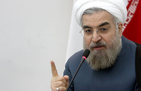 حسن روحانی در جلسه پرسش و پاسخ دانشجویی:

تعامل با رهبری، قوای مقننه و قضائیه از ویژگی‏های شاخص رئیس جمهور است
