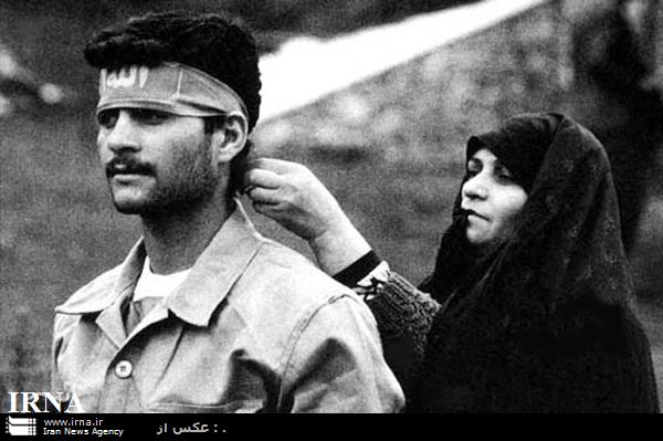 مادران و همسران شهدا جلوه‌های ایثار و شهادت را جاودانه کردند